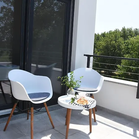 Ferienvilla Luxury Tara Mit Beheiztem Pool By Interhome بيت للعطل ميدولين